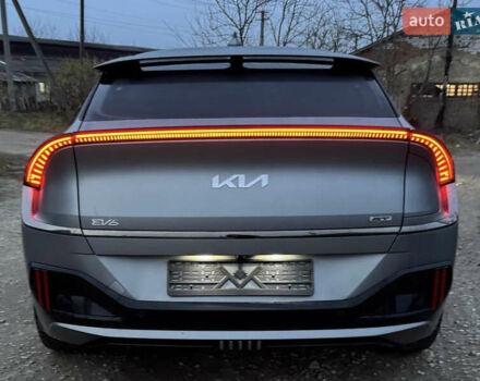 Серый Киа EV6, объемом двигателя 0 л и пробегом 18 тыс. км за 26500 $, фото 4 на Automoto.ua