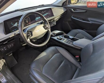 Сірий Кіа EV6, об'ємом двигуна 0 л та пробігом 140 тис. км за 23800 $, фото 19 на Automoto.ua