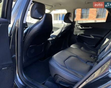 Сірий Кіа EV6, об'ємом двигуна 0 л та пробігом 150 тис. км за 26000 $, фото 44 на Automoto.ua