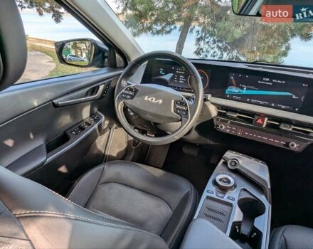 Сірий Кіа EV6, об'ємом двигуна 0 л та пробігом 140 тис. км за 23800 $, фото 42 на Automoto.ua