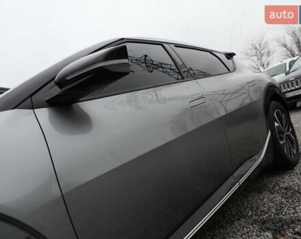Сірий Кіа EV6, об'ємом двигуна 0 л та пробігом 67 тис. км за 15899 $, фото 16 на Automoto.ua