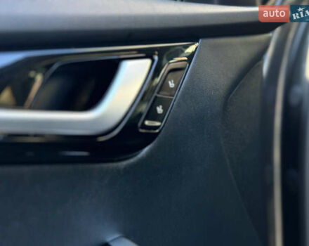 Сірий Кіа EV6, об'ємом двигуна 0 л та пробігом 150 тис. км за 26000 $, фото 33 на Automoto.ua