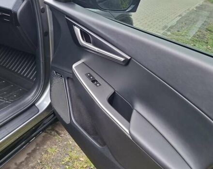 Серый Киа EV6, объемом двигателя 0 л и пробегом 120 тыс. км за 23500 $, фото 27 на Automoto.ua