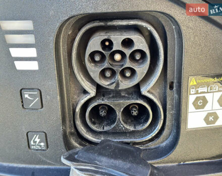 Сірий Кіа EV6, об'ємом двигуна 0 л та пробігом 150 тис. км за 26000 $, фото 27 на Automoto.ua