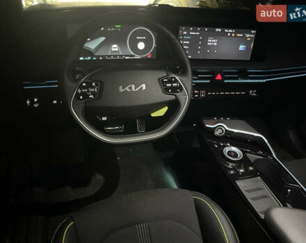 Серый Киа EV6, объемом двигателя 0 л и пробегом 18 тыс. км за 26500 $, фото 9 на Automoto.ua