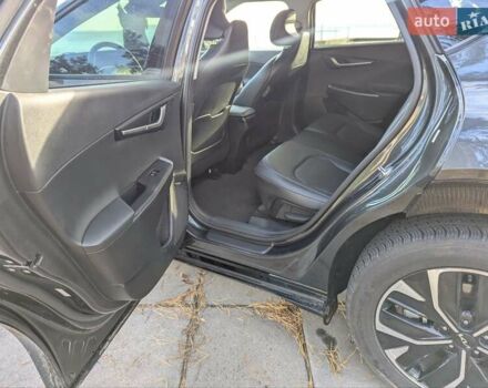 Сірий Кіа EV6, об'ємом двигуна 0 л та пробігом 140 тис. км за 23800 $, фото 29 на Automoto.ua