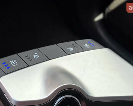 Серый Киа EV6, объемом двигателя 0 л и пробегом 28 тыс. км за 26000 $, фото 9 на Automoto.ua