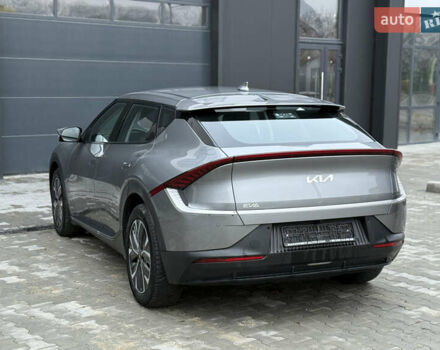 Сірий Кіа EV6, об'ємом двигуна 0 л та пробігом 109 тис. км за 24500 $, фото 5 на Automoto.ua