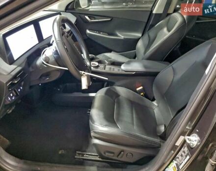Сірий Кіа EV6, об'ємом двигуна 0 л та пробігом 130 тис. км за 11500 $, фото 6 на Automoto.ua