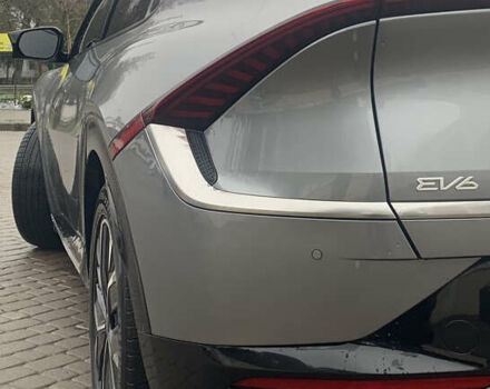 Серый Киа EV6, объемом двигателя 0 л и пробегом 171 тыс. км за 20950 $, фото 4 на Automoto.ua