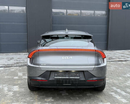 Сірий Кіа EV6, об'ємом двигуна 0 л та пробігом 109 тис. км за 24500 $, фото 4 на Automoto.ua
