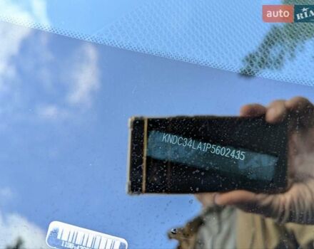 Сірий Кіа EV6, об'ємом двигуна 0 л та пробігом 140 тис. км за 23800 $, фото 16 на Automoto.ua