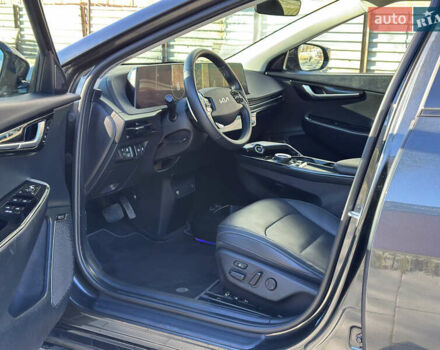 Сірий Кіа EV6, об'ємом двигуна 0 л та пробігом 150 тис. км за 26000 $, фото 31 на Automoto.ua