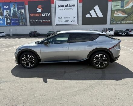 Серый Киа EV6, объемом двигателя 0 л и пробегом 43 тыс. км за 27999 $, фото 3 на Automoto.ua
