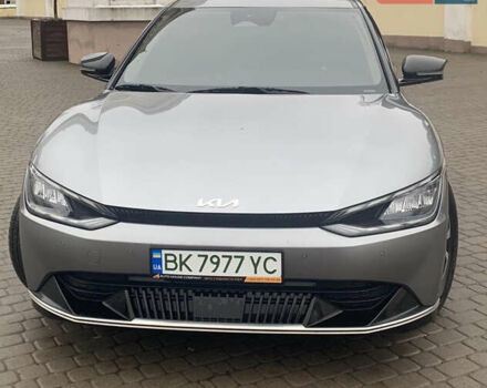 Серый Киа EV6, объемом двигателя 0 л и пробегом 171 тыс. км за 20950 $, фото 3 на Automoto.ua