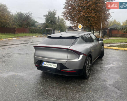 Серый Киа EV6, объемом двигателя 0 л и пробегом 62 тыс. км за 22100 $, фото 6 на Automoto.ua