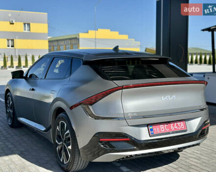 Серый Киа EV6, объемом двигателя 0 л и пробегом 20 тыс. км за 27200 $, фото 6 на Automoto.ua