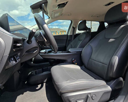 Серый Киа EV6, объемом двигателя 0 л и пробегом 28 тыс. км за 26000 $, фото 8 на Automoto.ua
