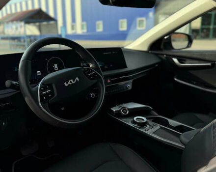 Сірий Кіа EV6, об'ємом двигуна 0 л та пробігом 14 тис. км за 22950 $, фото 19 на Automoto.ua