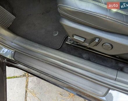 Сірий Кіа EV6, об'ємом двигуна 0 л та пробігом 140 тис. км за 23800 $, фото 28 на Automoto.ua