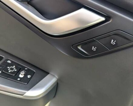 Сірий Кіа EV6, об'ємом двигуна 0 л та пробігом 140 тис. км за 23800 $, фото 9 на Automoto.ua