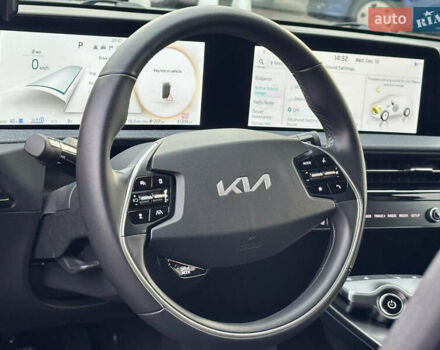 Сірий Кіа EV6, об'ємом двигуна 0 л та пробігом 31 тис. км за 24900 $, фото 11 на Automoto.ua