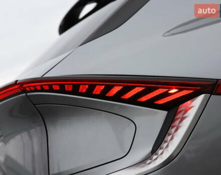Сірий Кіа EV6, об'ємом двигуна 0 л та пробігом 310 тис. км за 16899 $, фото 17 на Automoto.ua