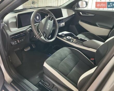 Серый Киа EV6, объемом двигателя 0 л и пробегом 3 тыс. км за 29903 $, фото 22 на Automoto.ua