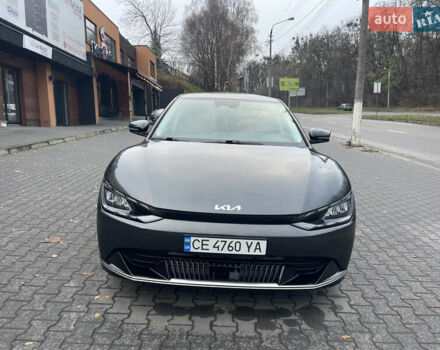 Серый Киа EV6, объемом двигателя 0 л и пробегом 68 тыс. км за 26500 $, фото 1 на Automoto.ua