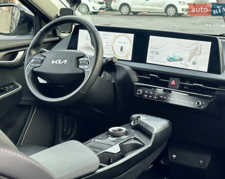 Сірий Кіа EV6, об'ємом двигуна 0 л та пробігом 31 тис. км за 24900 $, фото 18 на Automoto.ua