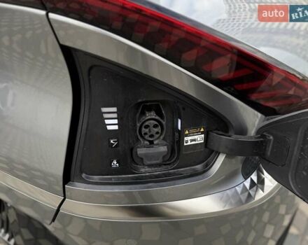 Сірий Кіа EV6, об'ємом двигуна 0 л та пробігом 43 тис. км за 26500 $, фото 13 на Automoto.ua