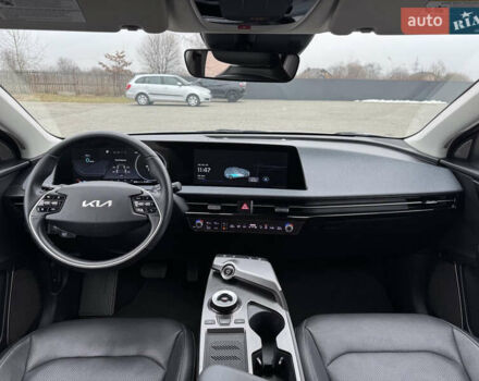Сірий Кіа EV6, об'ємом двигуна 0 л та пробігом 98 тис. км за 23500 $, фото 13 на Automoto.ua