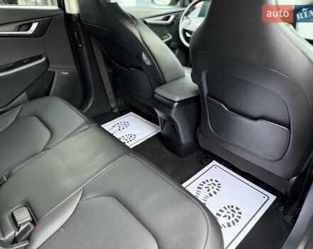 Серый Киа EV6, объемом двигателя 0 л и пробегом 47 тыс. км за 26900 $, фото 82 на Automoto.ua