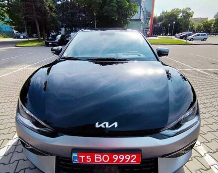 Серый Киа EV6, объемом двигателя 0 л и пробегом 72 тыс. км за 24500 $, фото 2 на Automoto.ua