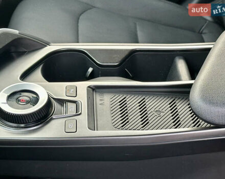 Сірий Кіа EV6, об'ємом двигуна 0 л та пробігом 31 тис. км за 24900 $, фото 17 на Automoto.ua