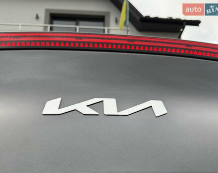 Серый Киа EV6, объемом двигателя 0 л и пробегом 47 тыс. км за 26900 $, фото 101 на Automoto.ua