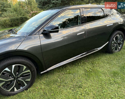 Сірий Кіа EV6, об'ємом двигуна 0 л та пробігом 21 тис. км за 28500 $, фото 6 на Automoto.ua