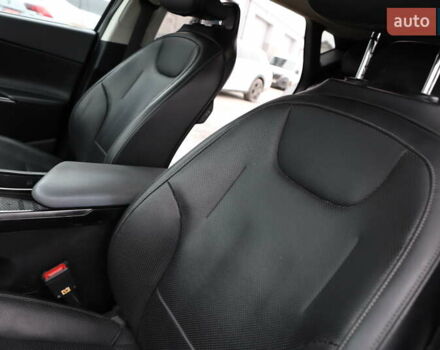 Сірий Кіа EV6, об'ємом двигуна 0 л та пробігом 310 тис. км за 16899 $, фото 33 на Automoto.ua