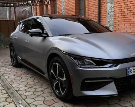 Серый Киа EV6, объемом двигателя 0 л и пробегом 23 тыс. км за 33000 $, фото 4 на Automoto.ua