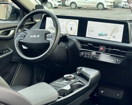 Сірий Кіа EV6, об'ємом двигуна 0 л та пробігом 31 тис. км за 24900 $, фото 18 на Automoto.ua