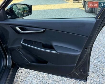 Серый Киа EV6, объемом двигателя 0 л и пробегом 34 тыс. км за 24000 $, фото 29 на Automoto.ua