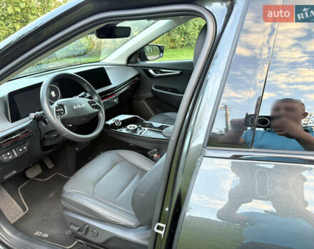 Сірий Кіа EV6, об'ємом двигуна 0 л та пробігом 21 тис. км за 28500 $, фото 9 на Automoto.ua