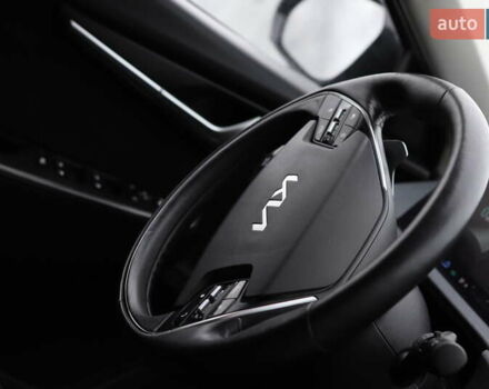 Сірий Кіа EV6, об'ємом двигуна 0 л та пробігом 310 тис. км за 16899 $, фото 28 на Automoto.ua