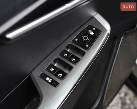 Сірий Кіа EV6, об'ємом двигуна 0 л та пробігом 310 тис. км за 16899 $, фото 32 на Automoto.ua