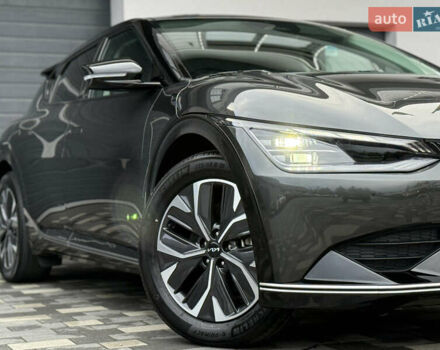 Серый Киа EV6, объемом двигателя 0 л и пробегом 47 тыс. км за 26900 $, фото 11 на Automoto.ua