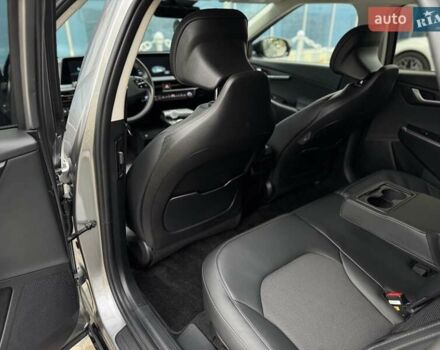 Сірий Кіа EV6, об'ємом двигуна 0 л та пробігом 43 тис. км за 26500 $, фото 26 на Automoto.ua