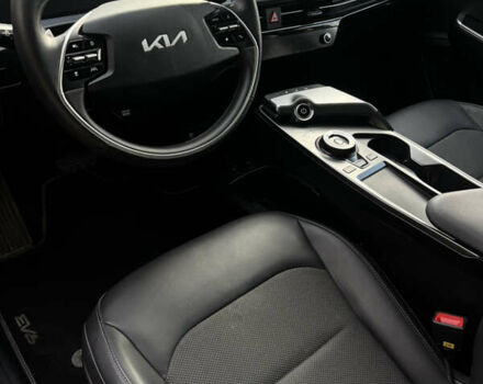Серый Киа EV6, объемом двигателя 0 л и пробегом 45 тыс. км за 23400 $, фото 22 на Automoto.ua