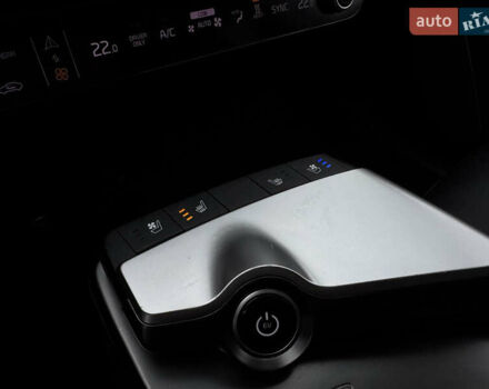 Сірий Кіа EV6, об'ємом двигуна 0 л та пробігом 98 тис. км за 23500 $, фото 16 на Automoto.ua