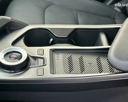 Сірий Кіа EV6, об'ємом двигуна 0 л та пробігом 31 тис. км за 24900 $, фото 17 на Automoto.ua