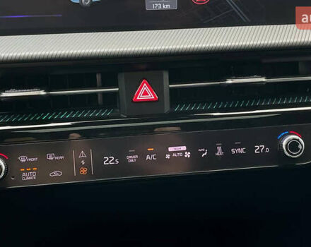 Сірий Кіа EV6, об'ємом двигуна 0 л та пробігом 19 тис. км за 27800 $, фото 82 на Automoto.ua